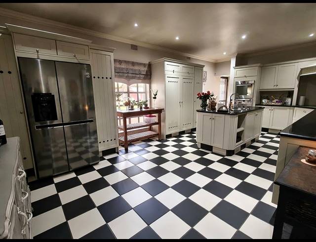 4 BEDROOM HOUSE FOR SALE IN THREE RIVERS PROPER